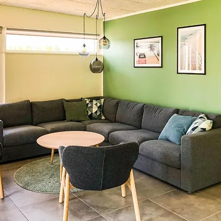 Σπίτι διακοπών 5 Bedroom Cozy In *